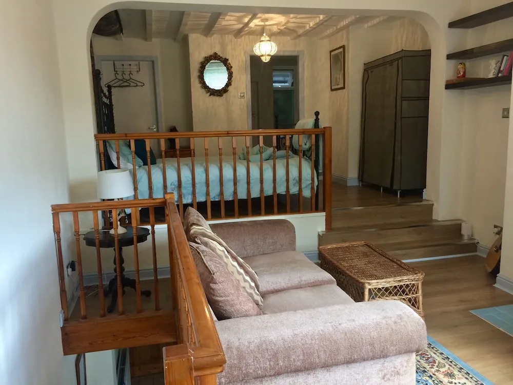 Windsor View, great views, walkers paradise, dog friendly