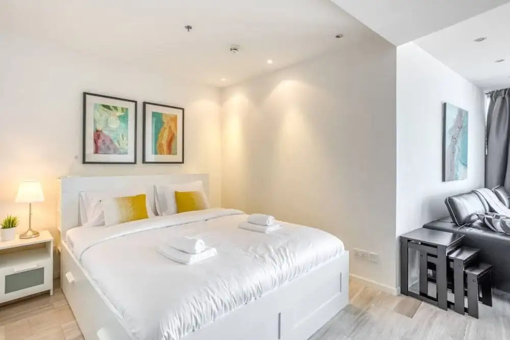 Comfy Studio in D1 Tower With Views of the Creek