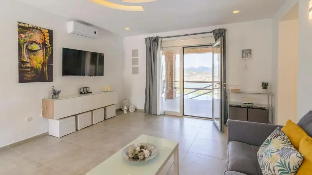 Casa Jacaranda El Gastor by Ruralidays