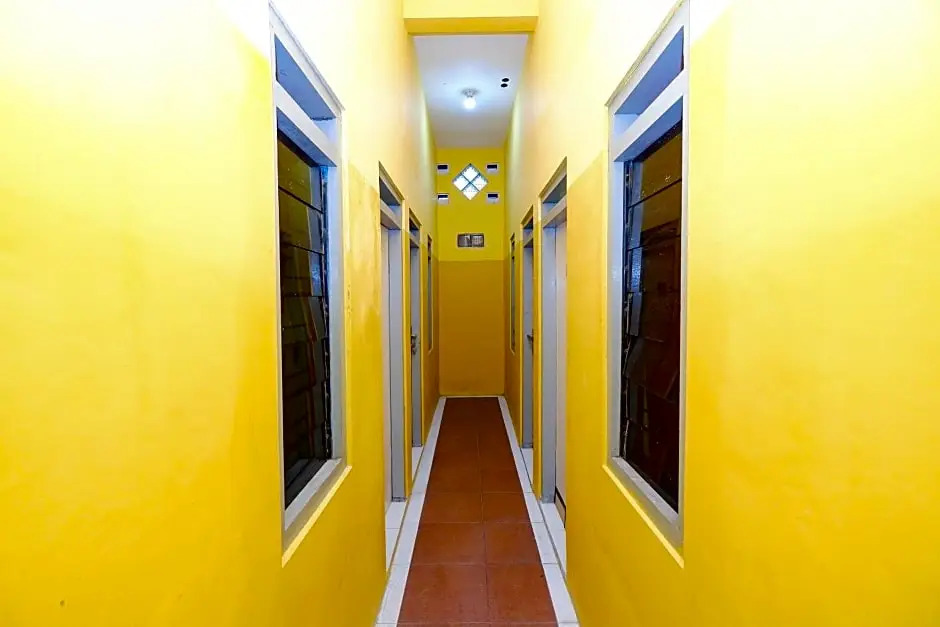 OYO Life 2867 Kos Kuning