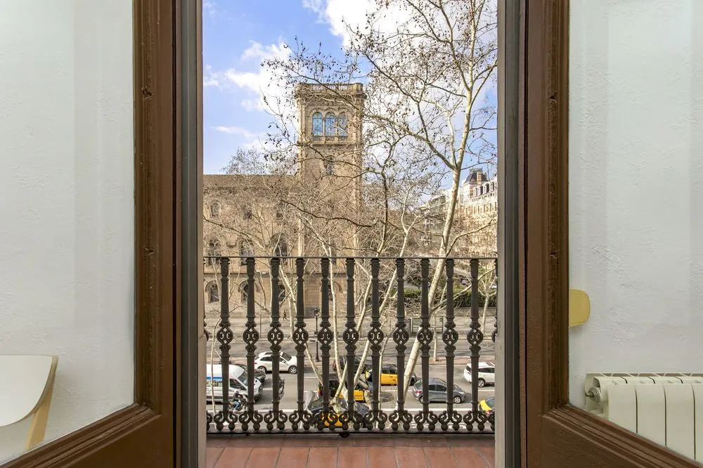 Large and central Catalonia square