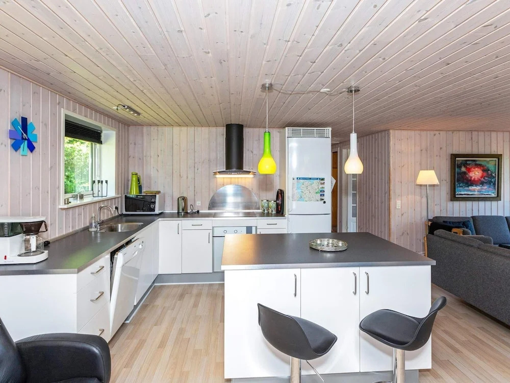 10 Person Holiday Home in Logstor