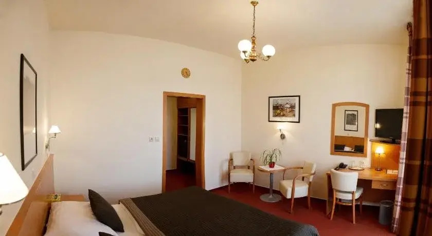 Best Western Grand