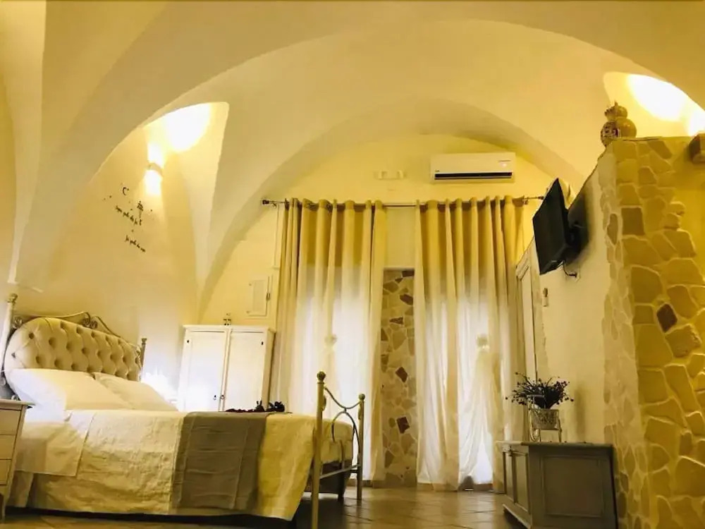 26 Suite Home