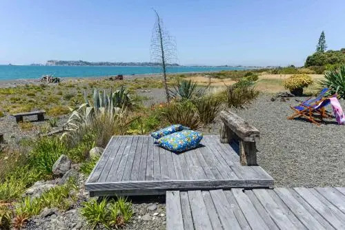 Absolute Beachfront B&B