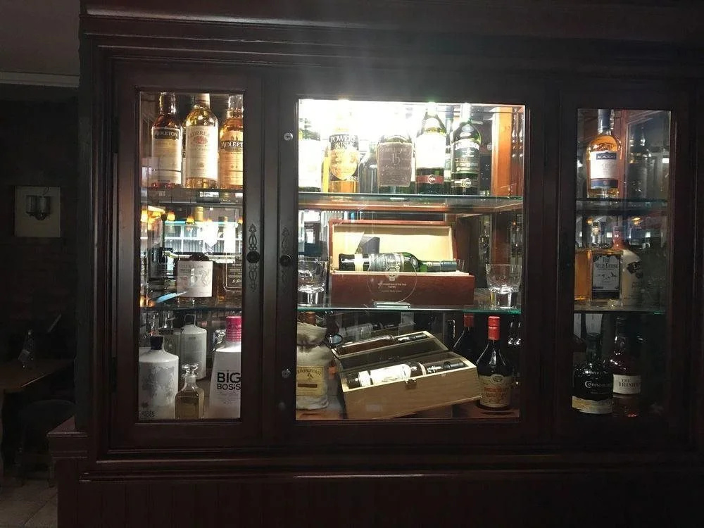 McCauls Bar & Guesthouse
