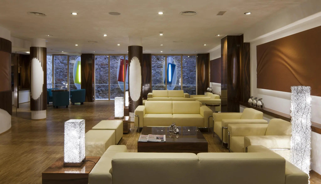 Ako Suite Hotel