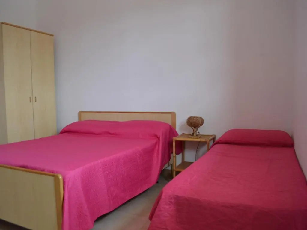 Cosy Apartment Near The Beach With Balcony - Pets Allowed