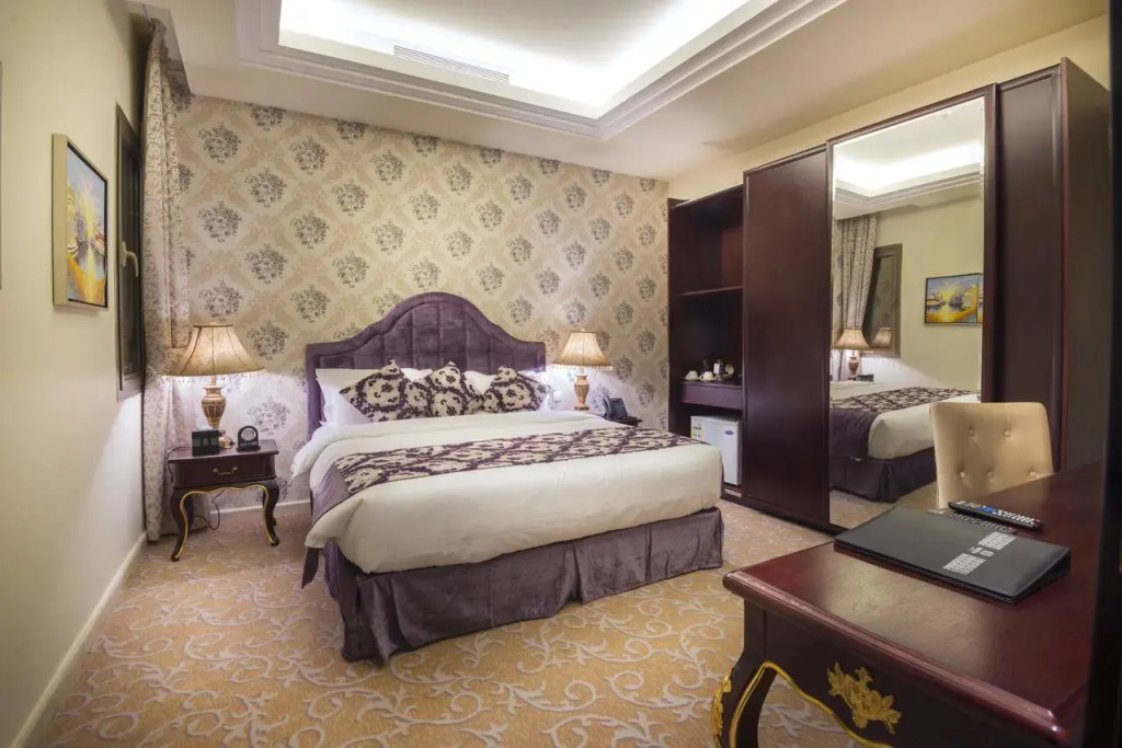 Mira Trio Hotel