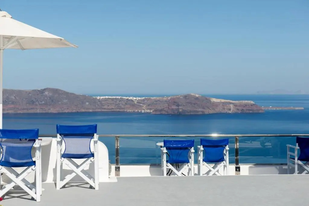 Vallas Apartments & Villas