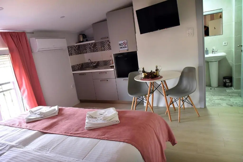 Studio Apartments Bulevar