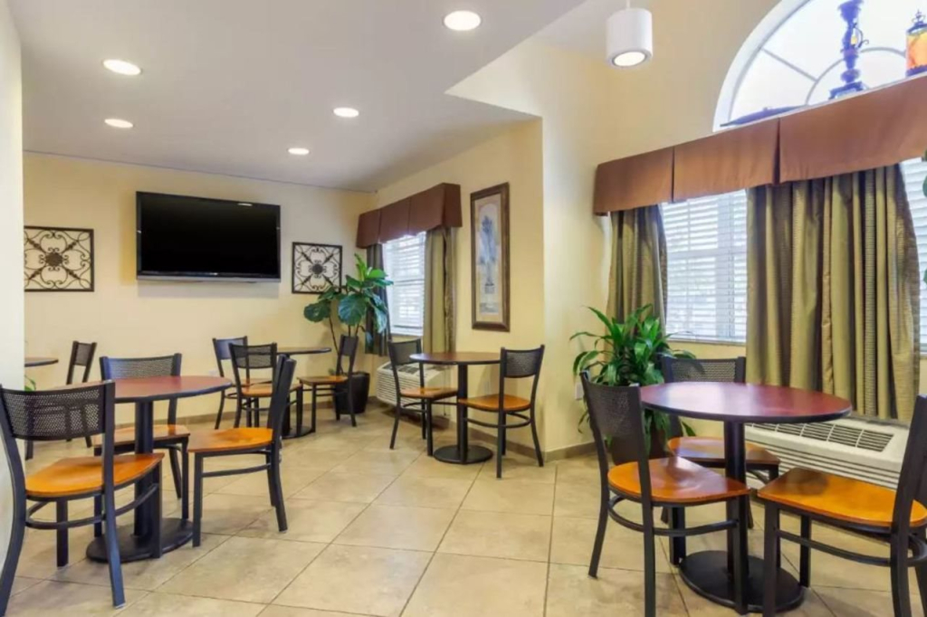 Quality Inn & Suites Lehigh Acres Fort Myers