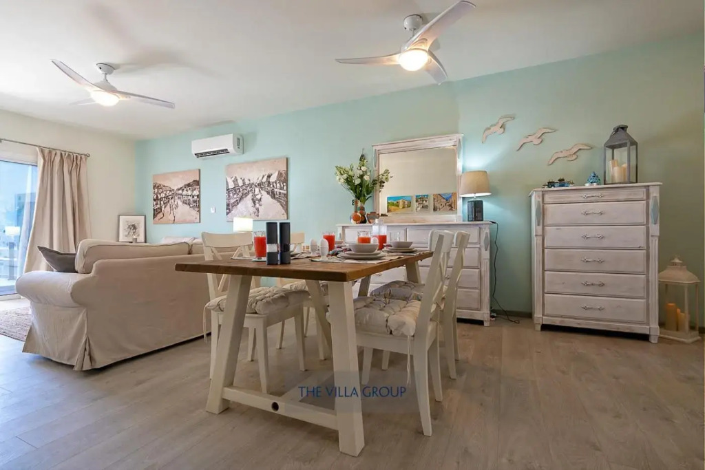 Thea Vista Apartment