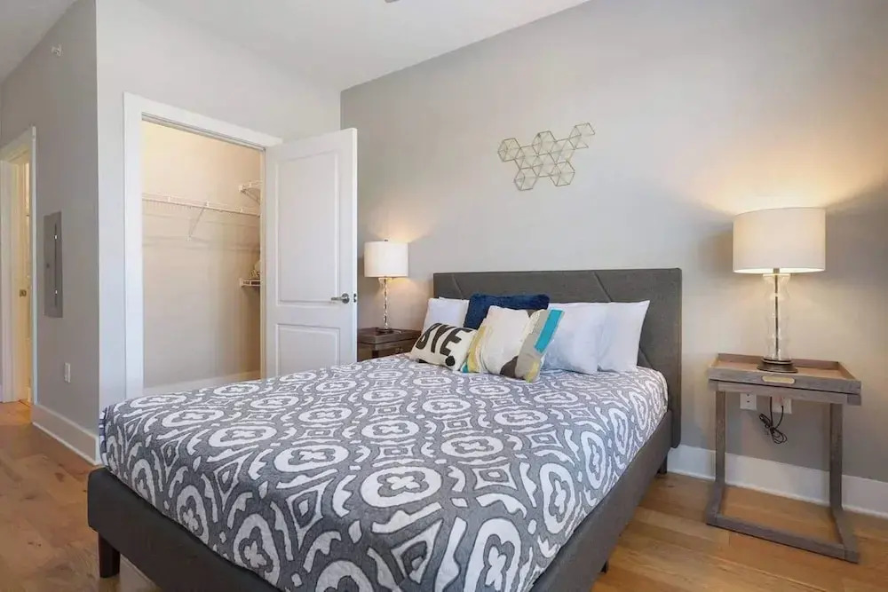 Luxurious Downtown Condo