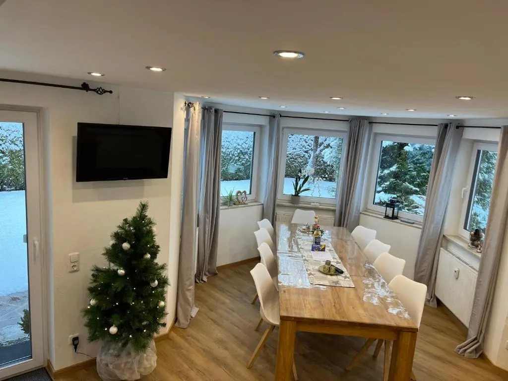 Maisonette Apartment DHH Zugspitzblick mit eigenem Garten