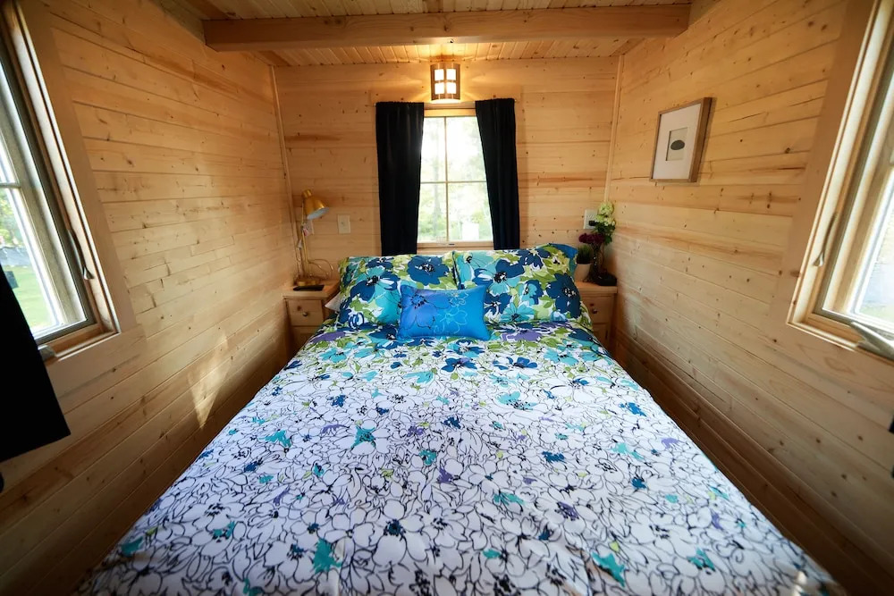 Tuxbury Pond Camping Resort Cottage
