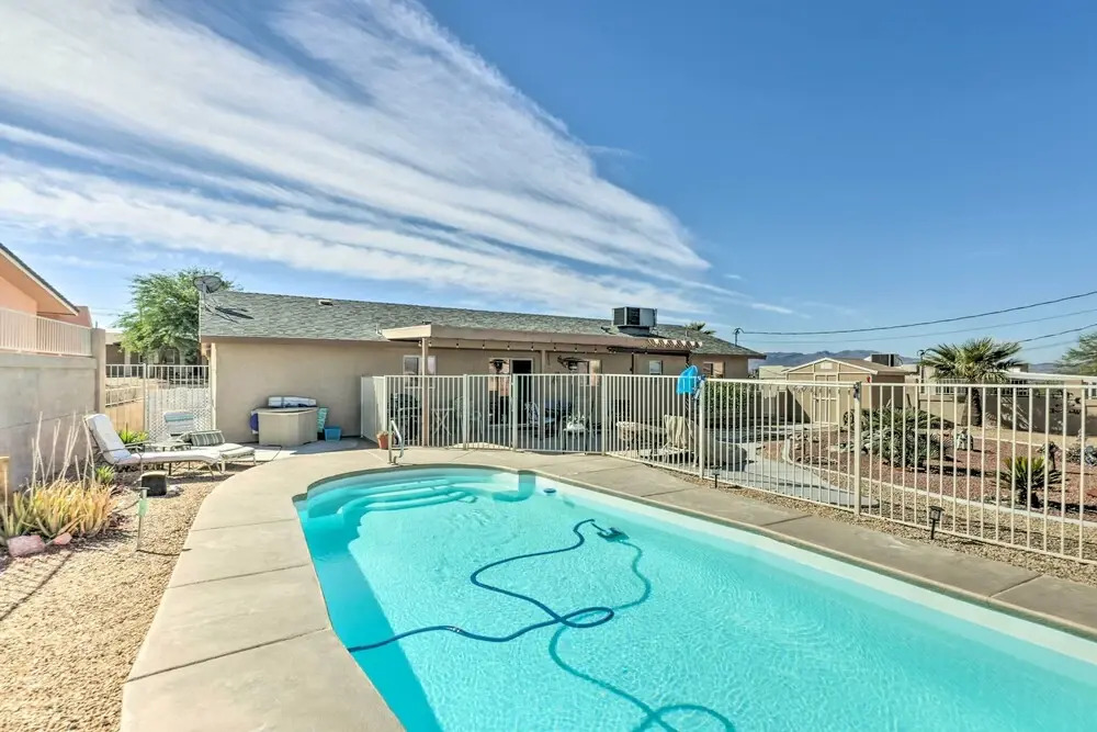 2 Mi to Lake Havasu: Peaceful Home w/ Pool & Views