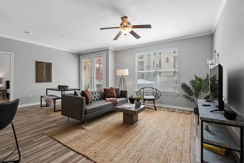 Uptown Dallas Apartments