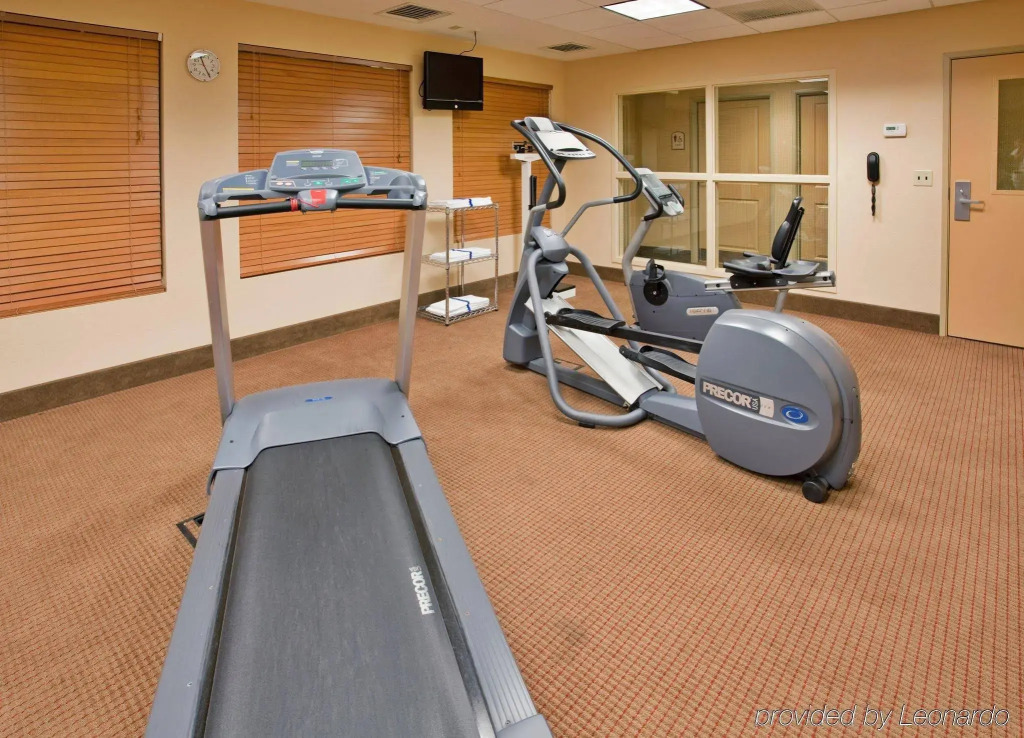 Holiday Inn Express & Suites East Wichita I-35 Andover by IHG