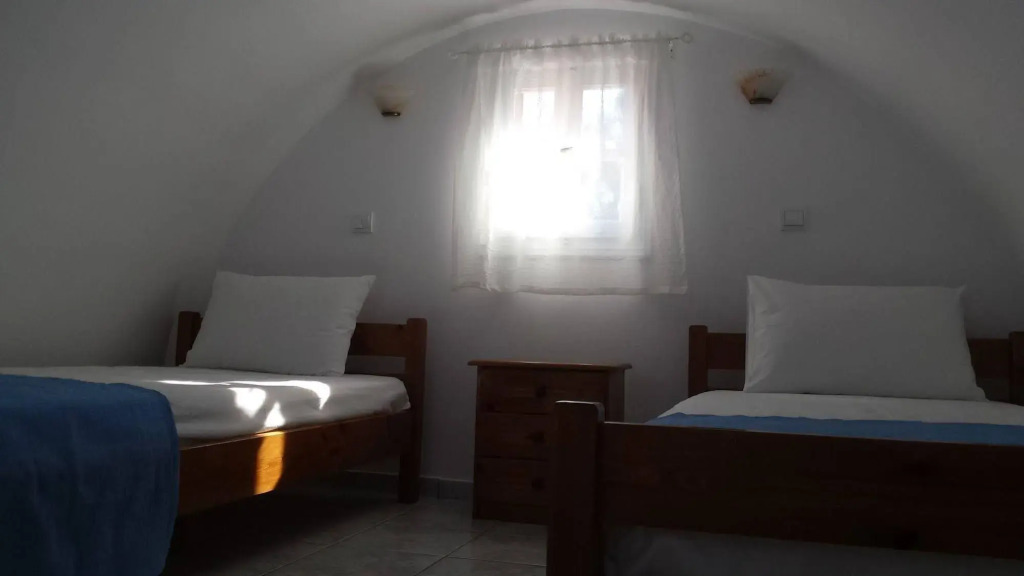 Alonistra Oia Houses