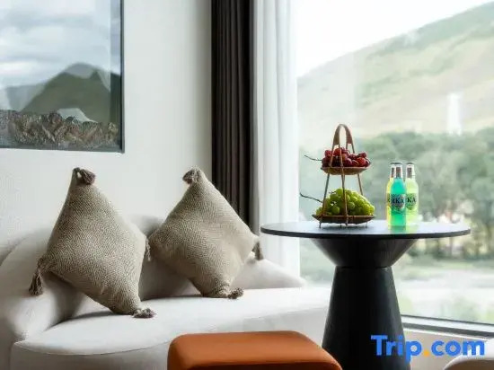 MIYE Mountain River Private Soup Homestay (Shindubashi Branch)