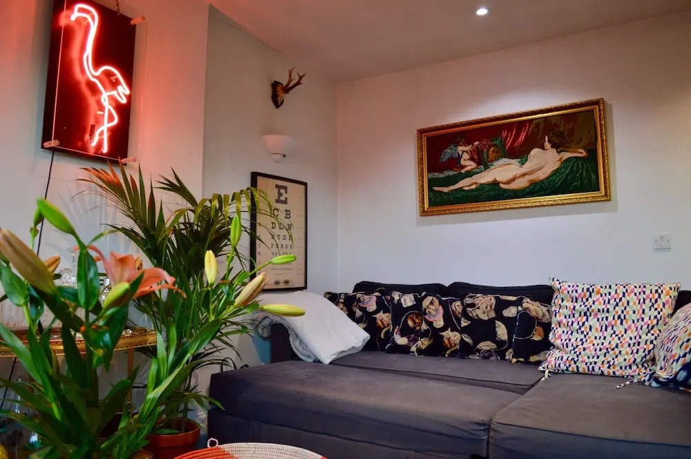 2 Bedroom Apartment In Belsize Park
