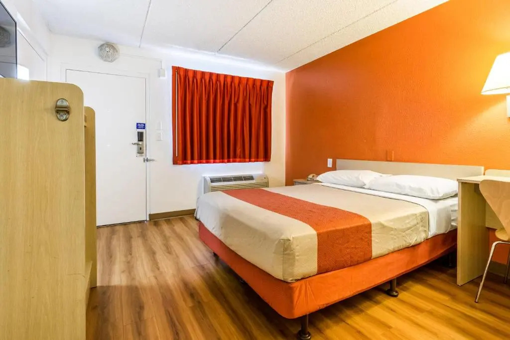 Motel 6 Tempe, AZ Phoenix Airport Priest Dr