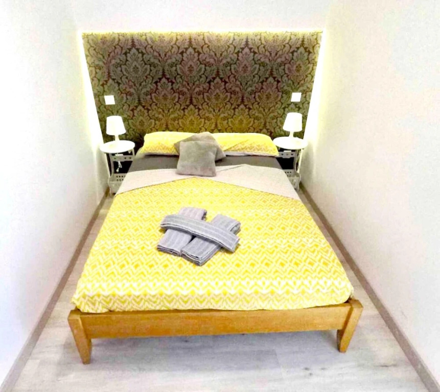 Apartment with One Bedroom in Madrid, with Wifi