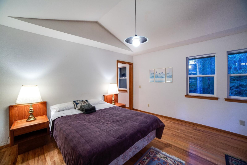 Glacier Holiday Chalet BL30194331570