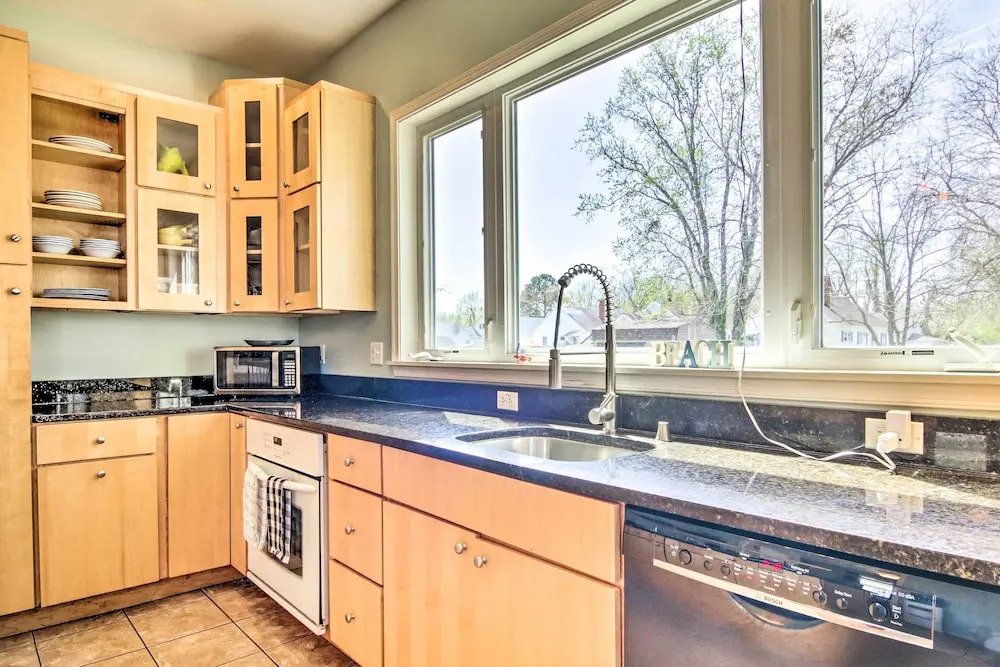 Family-friendly Cambridge Home w/ Fire Pit!