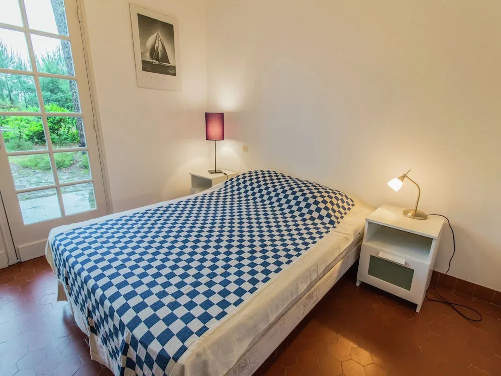 Stunning, Detached Holiday Home Near Sandy Beaches and a Leisure Lake