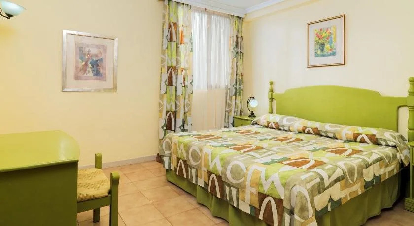 Paradise Court Suites