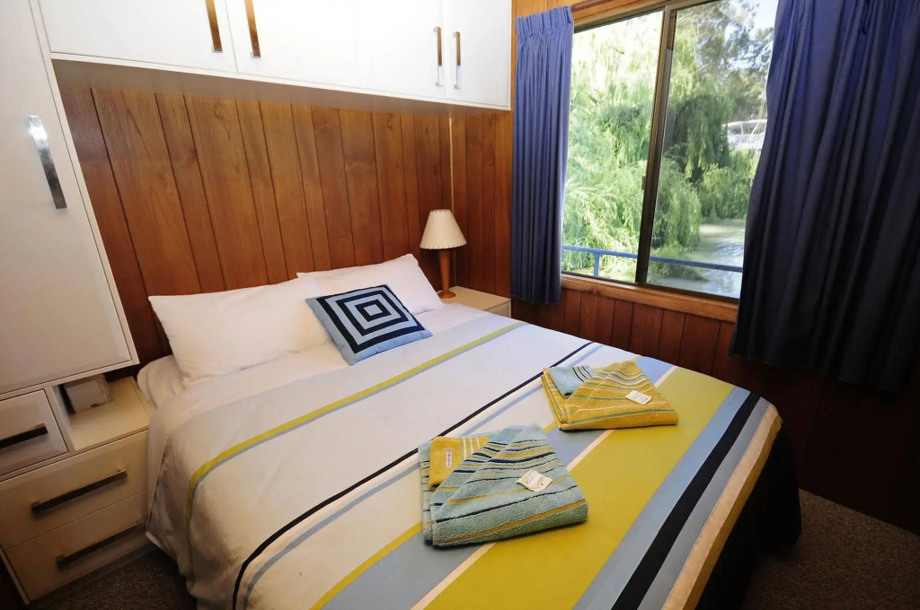 Renmark River Villas and Boats & Bedzzz