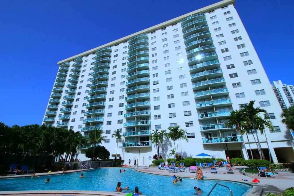 Ocean Reserve Sunny Isles