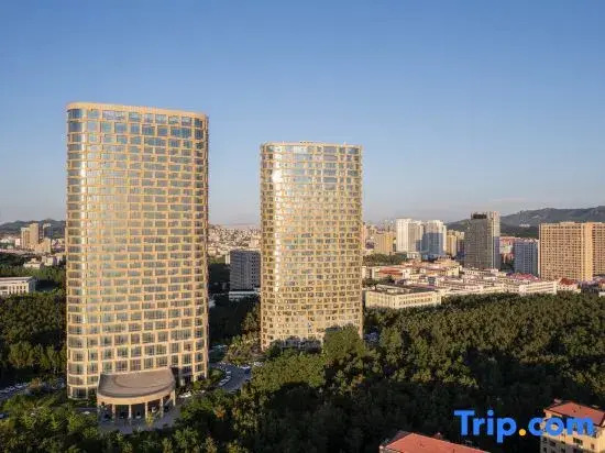 World Hotel
