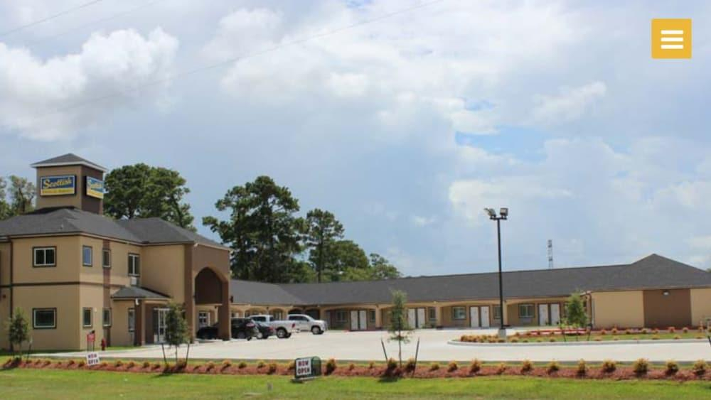 Scottish Inn & Suites