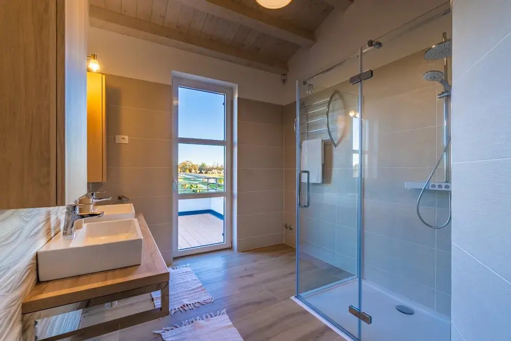 Villa in Filipana with Private Heated Pool
