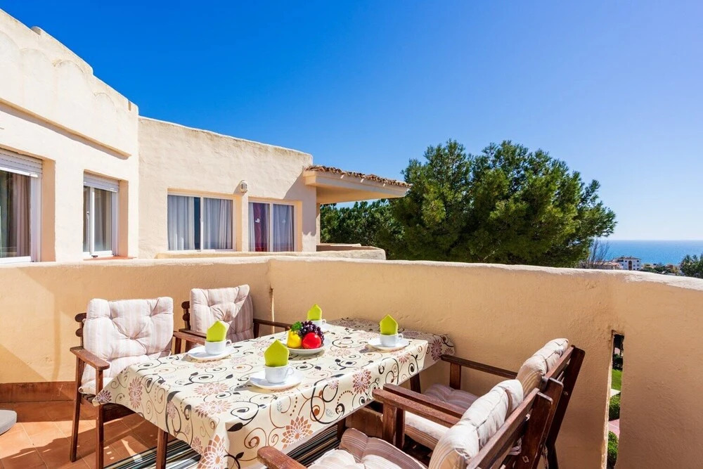 Delightful Penthouse with Sea View in Club Caronte Ref 123