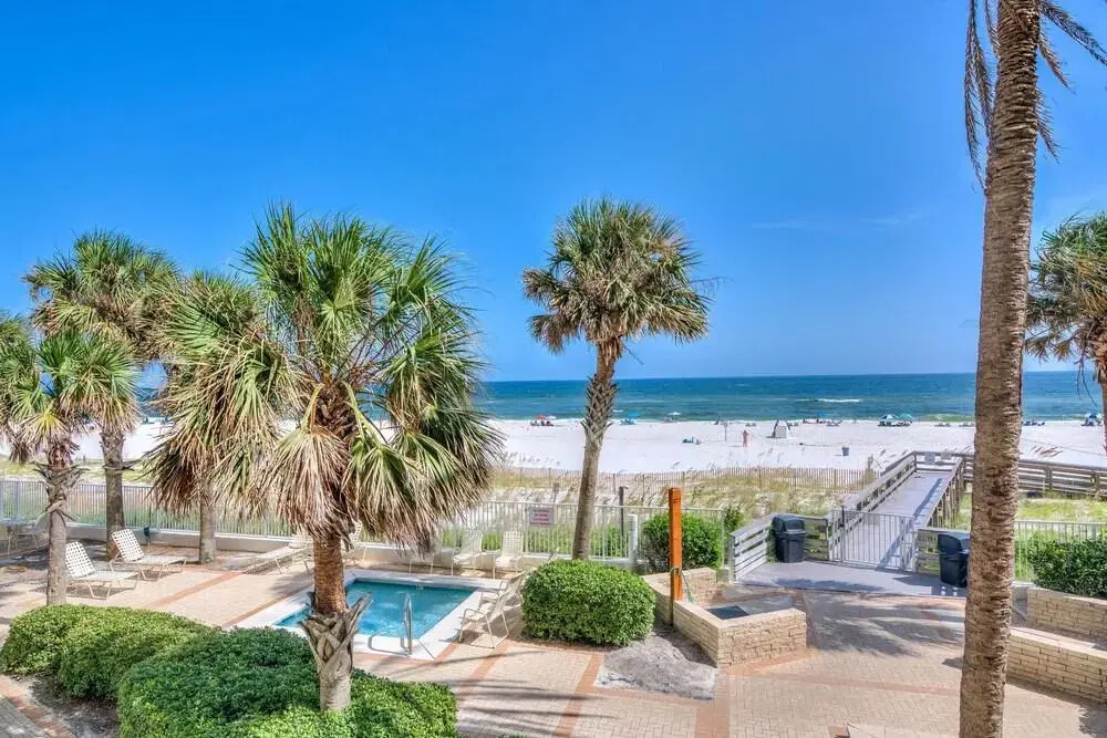 Pelican Pointe 1203