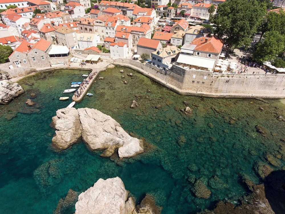Sea Rocks Residence