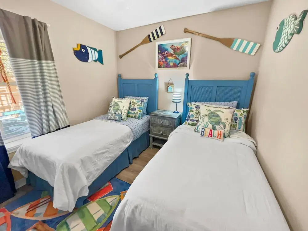 Mary Ann's Turquoise Turtle by Destin Getaways