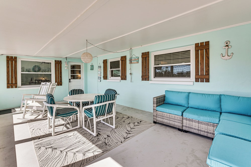 Gateway to Crystal River! Canal-front Home w/ Dock