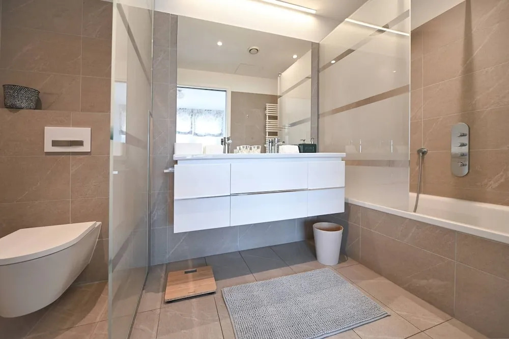 Luxury Lake View Motta Apartment in Lugano