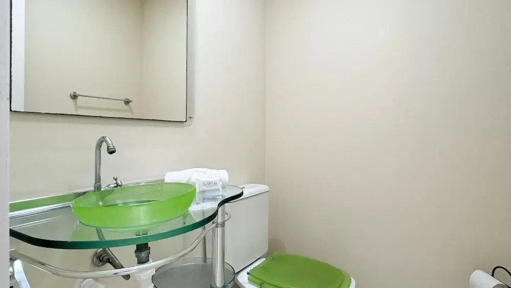Apartamentos com piscinas na praia de Bombas
