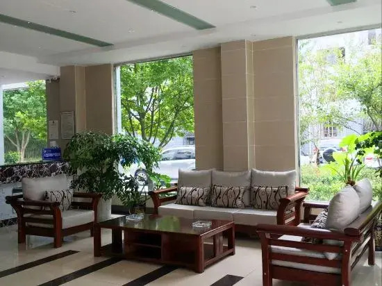 Pingwu Yinxing Hotel