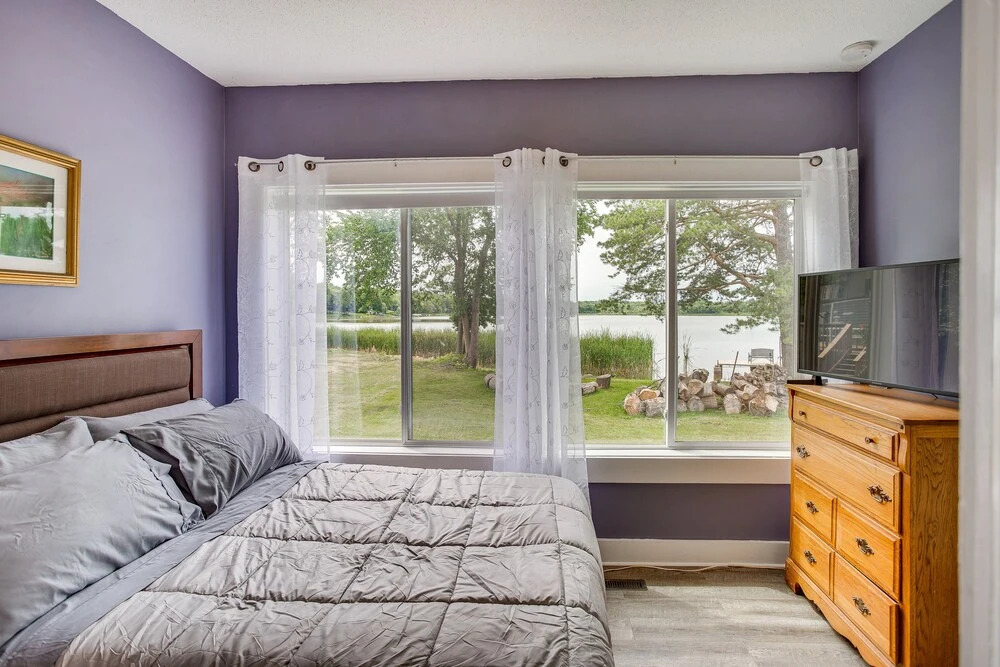 Lakefront Mound Vacation Rental w/ Fire Pit Access