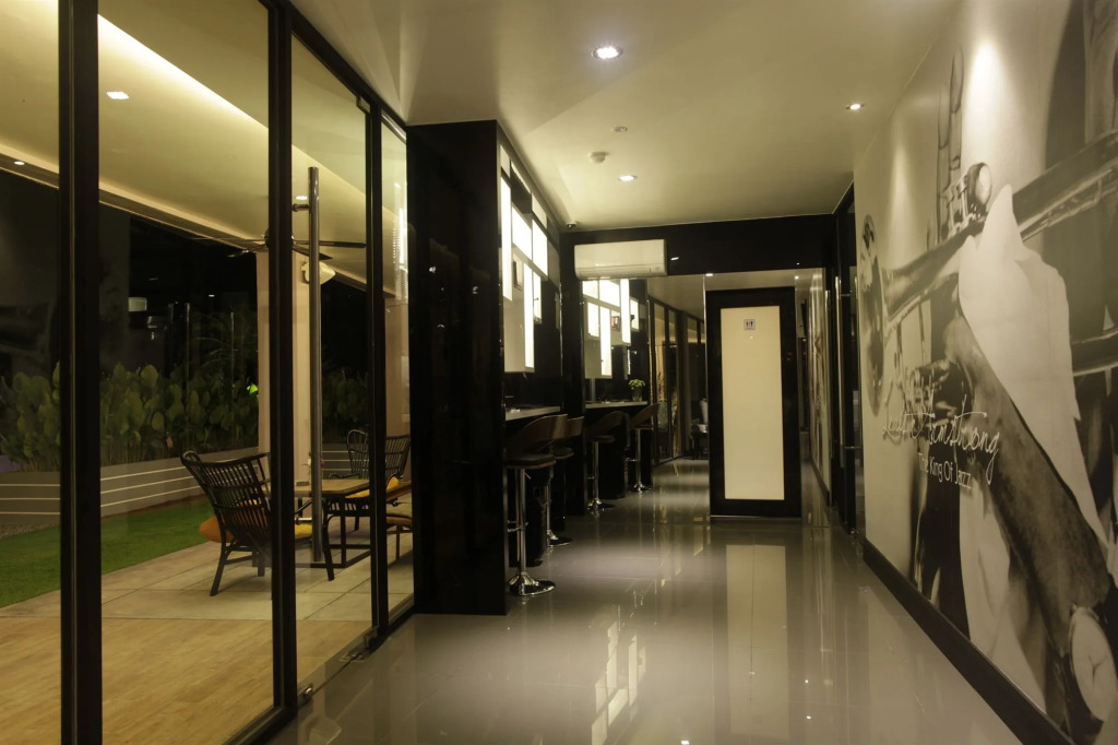 I am Jazz Hotel