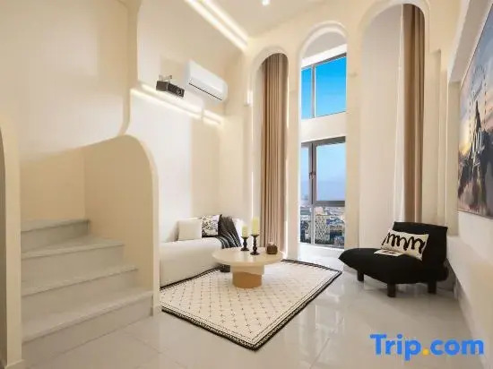 "Town Talk •THEMOMENAPARTMENTAesthetic Designer LOFT  (Nantong Vocational University Branch)