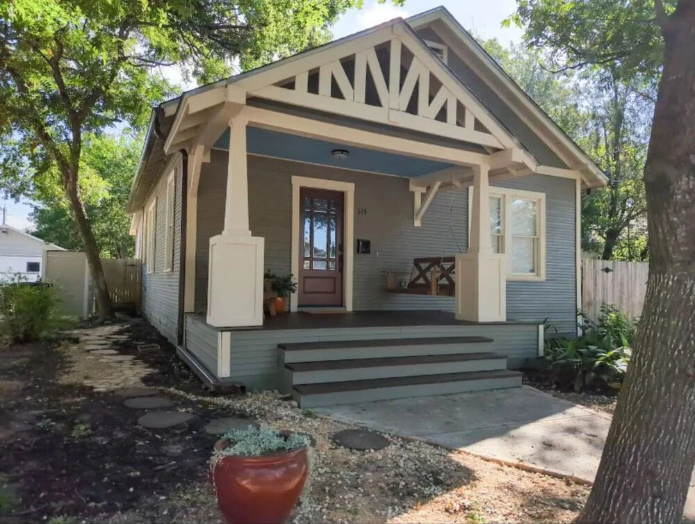 Charming Studio W/deck & Garden