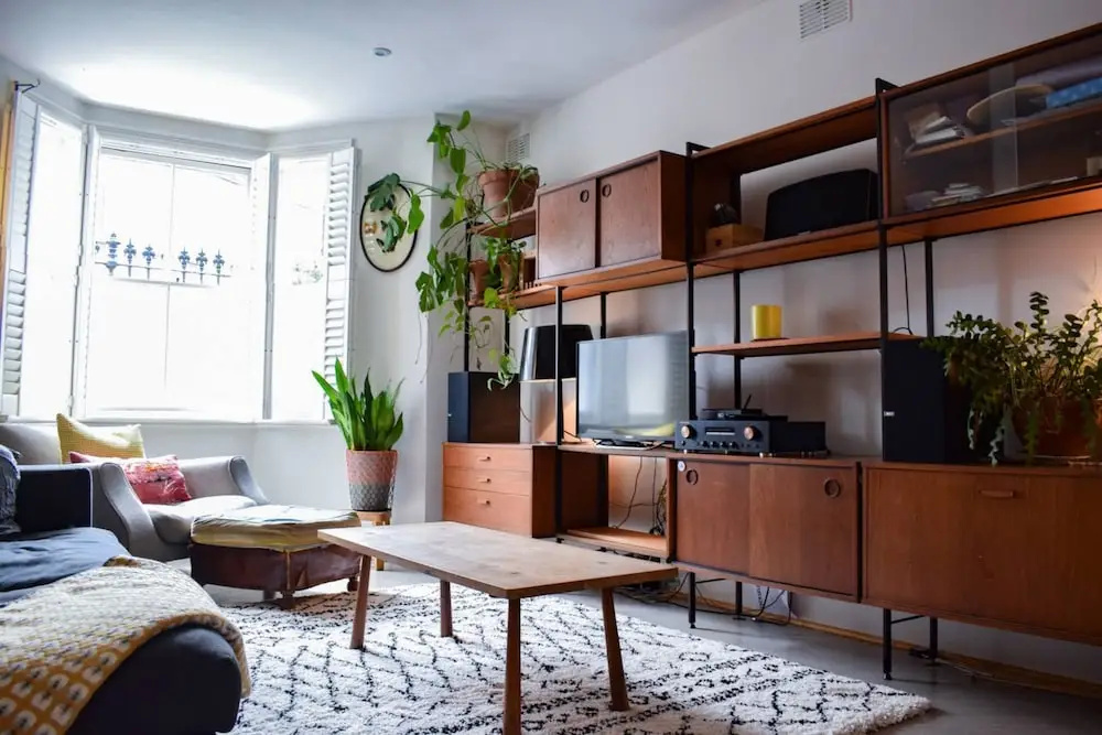 Sunny 2 Bedroom Garden Flat in the Heart of East London